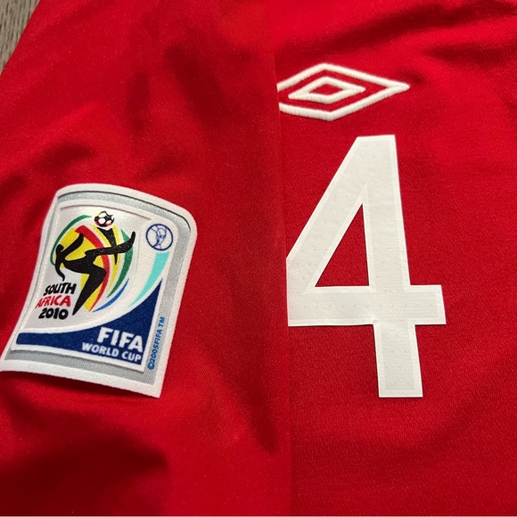 England Away Football Jersey Shirt World Cup 2010 Umbro GERRARD #4 M/L - Picture 6 of 8